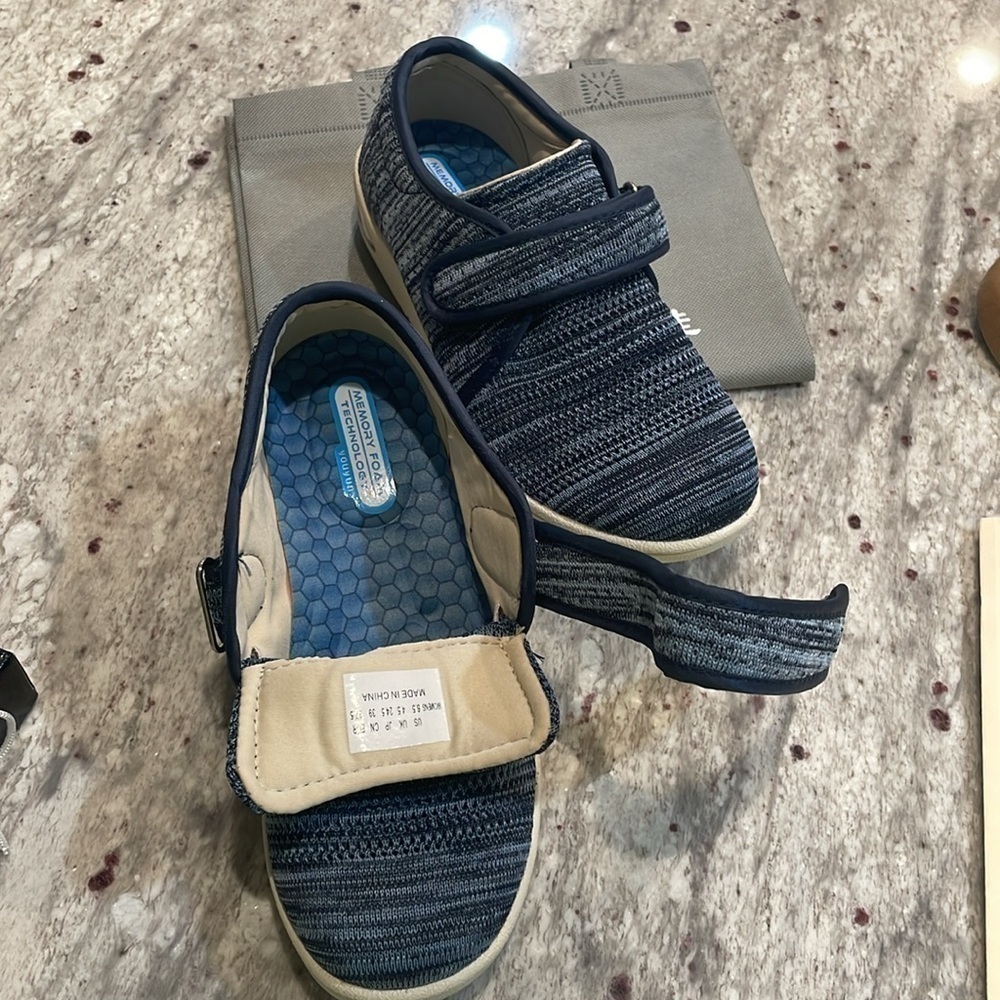 Diabetic shoes Velcro wide tongue - Picture 5 of 9